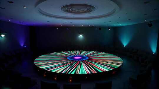 室内圆形彩色灯光舞台场景