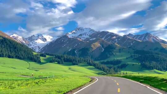 雪山公路风景 行车风景 车窗 马路