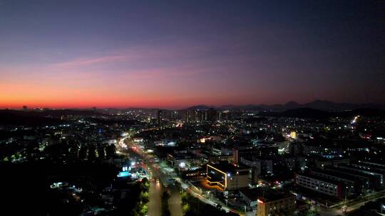 夜幕降临天边霞光深圳龙岗交通坪山建筑A视频素材模板下载