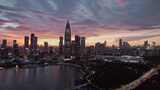 深圳湾人才公园看深圳CBD大厦和日落夜景高清在线视频素材下载