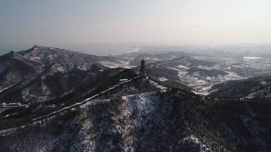 航拍烟台雪景