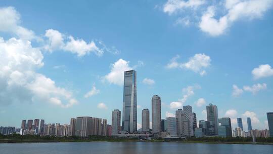 深圳湾高楼滨海建筑从左到右摇镜头