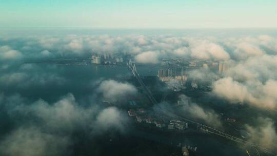 云雾之上海南风景航拍
