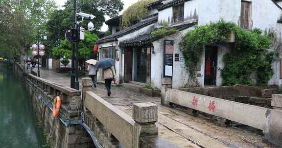 春天春雨清晨唯美慢生活古街苏州平江路