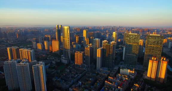 金色朝阳中的成都航拍城市风景