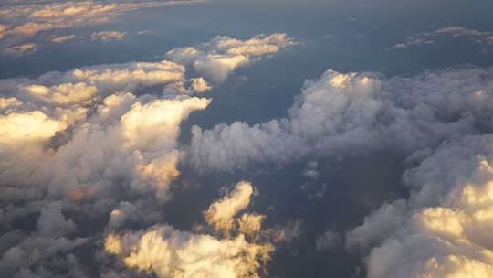 飞机上观看云层视频素材模板下载