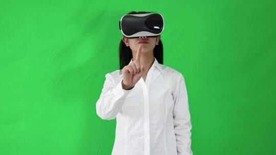 戴vr智能眼镜体验虚拟现实绿幕素材