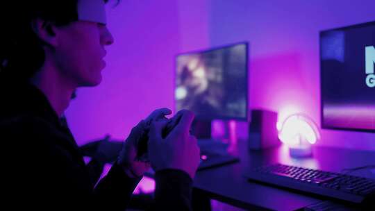 游戏团队在游戏室玩虚拟现实人工智能视频游戏-元宇宙科技趋势