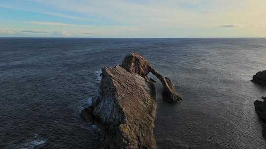 弓小提琴岩，波特克基，苏格兰，海