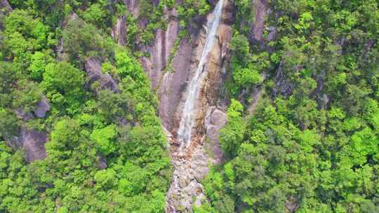 杭州临安牵牛岗山涧瀑布风景航拍