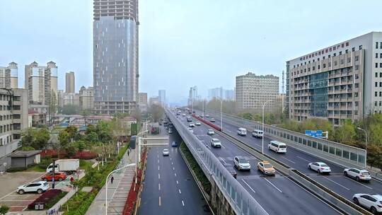 城市基础建设 繁忙的道路 疫情后的武汉