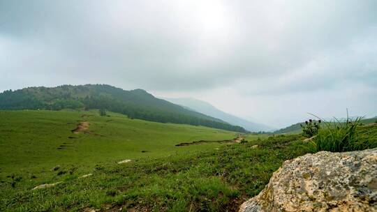 山西太原娄烦县云顶山山顶暴风雨延时