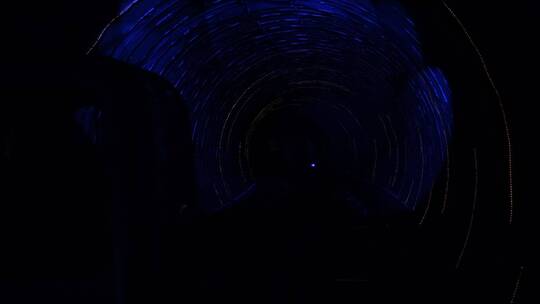 穿梭led隧道低曝光