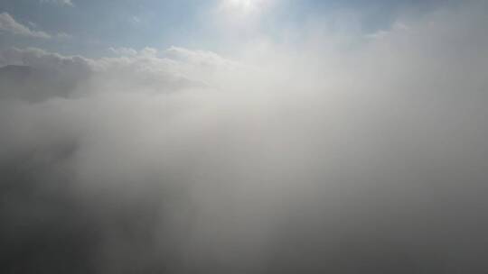 无人机穿过云海震撼视频用于开头结尾