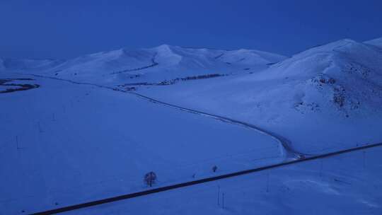 内蒙古自然风光大兴安岭山峦雪景夜色