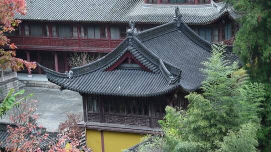 天台山石梁飞瀑下方广寺