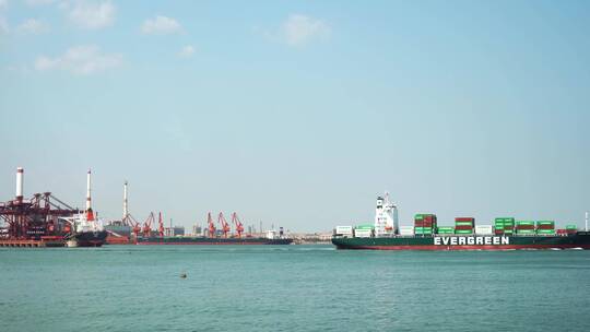4k  航拍海洋港口码头集装箱物流货运