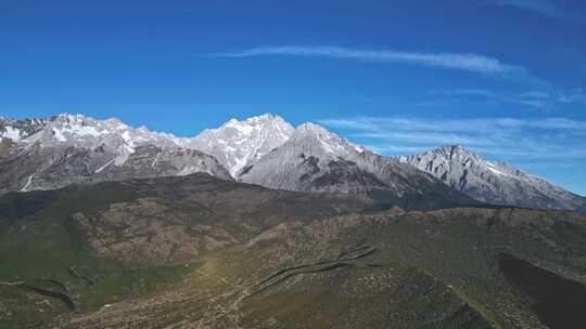 航拍云南玉龙雪山