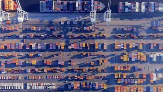 奥克兰港的集装箱——直接俯瞰视频素材模板下载