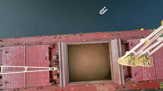 港口货船航拍视频素材模板下载