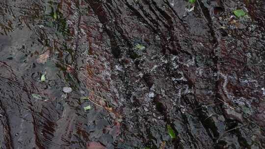 水流 小溪 流水 水滴 山区 高山 岩石