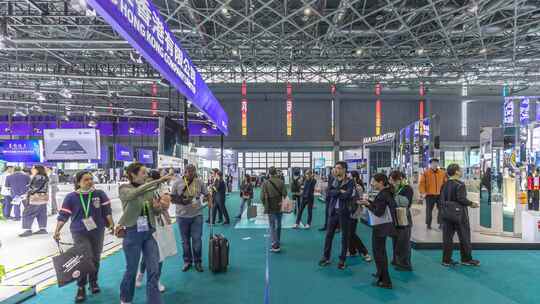2023第六届中国国际进口博览会北馆人流