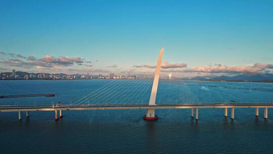 航拍深圳湾大桥环绕长镜头