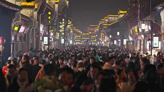 古城 春节人流 3升格 地面