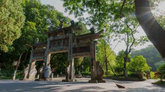 湖北襄阳古隆中景区地标牌楼