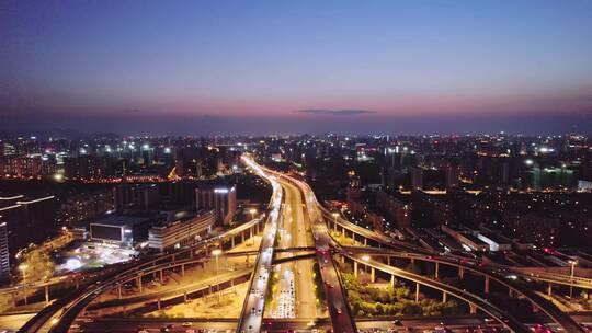 杭州城区高架道路夜晚航拍