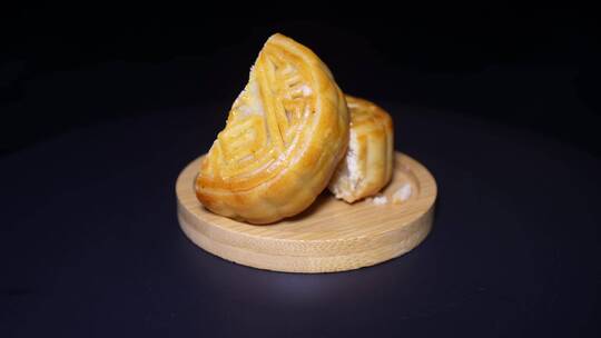 莲蓉月饼中秋传统糕点赏月视频素材模板下载
