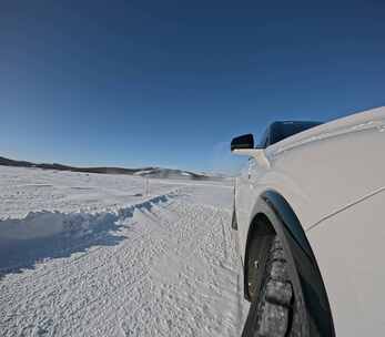 凯迪拉克锐歌雪地漂移