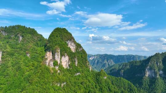 4K航拍湖南湘西山区峡谷石头山3