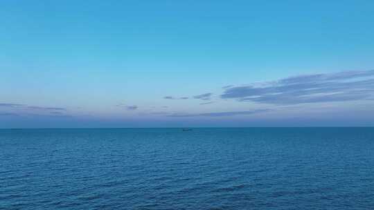 大海航拍海面飞行海平面飞向大海唯美海洋