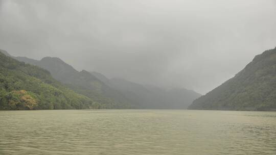 建德七里扬帆景区富春江风光