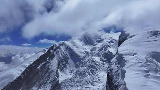 航拍冰川之父慕士塔格峰雪山冰川风光