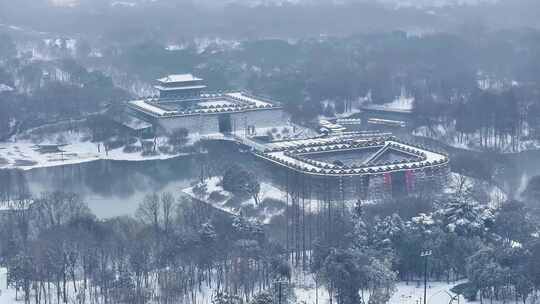 航拍瘦西湖景区园林大明寺观音山宋夹城雪景