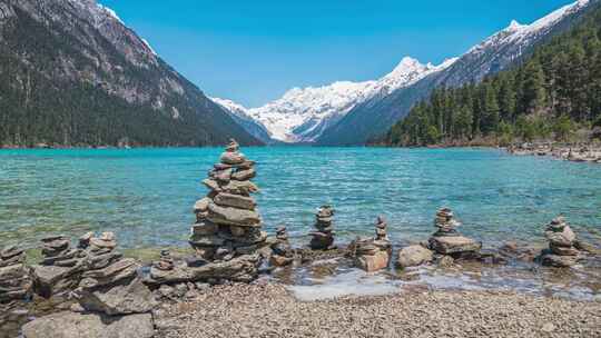 4K延时 西藏林芝新措湖泊森林雪山高原