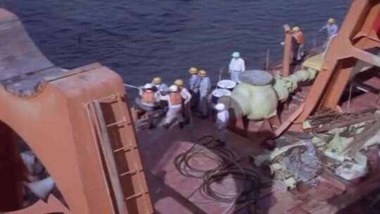 90年代 改革开放 1985年 海底光缆  施工