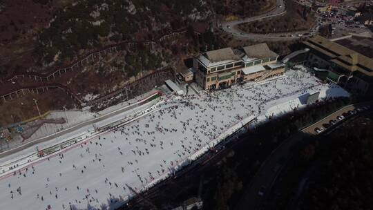 雪山滑雪场航拍