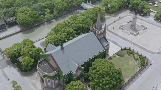 航拍上海影视乐园教堂建筑