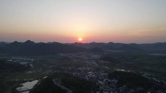 航拍夕阳落日城市剪影