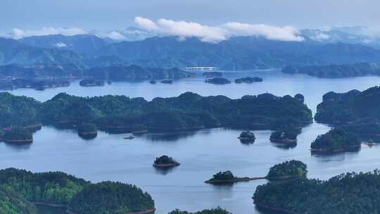 航拍杭州千岛湖云海仙境