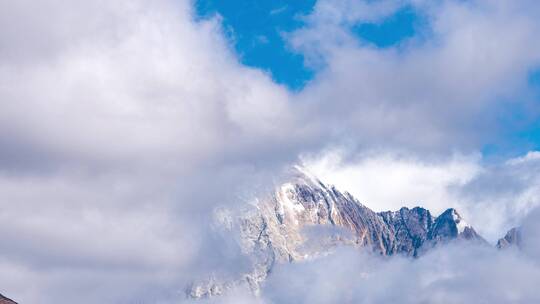 四姑娘山主峰雪山延时