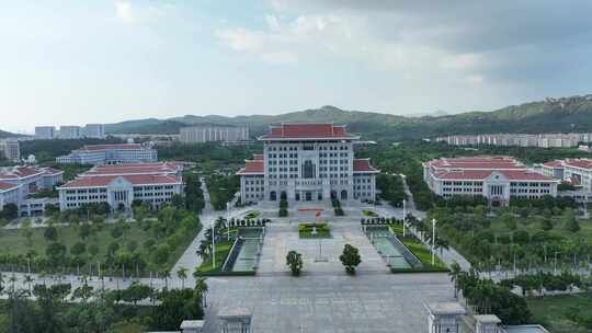 厦门大学航拍校园建筑风光学校风景教学楼