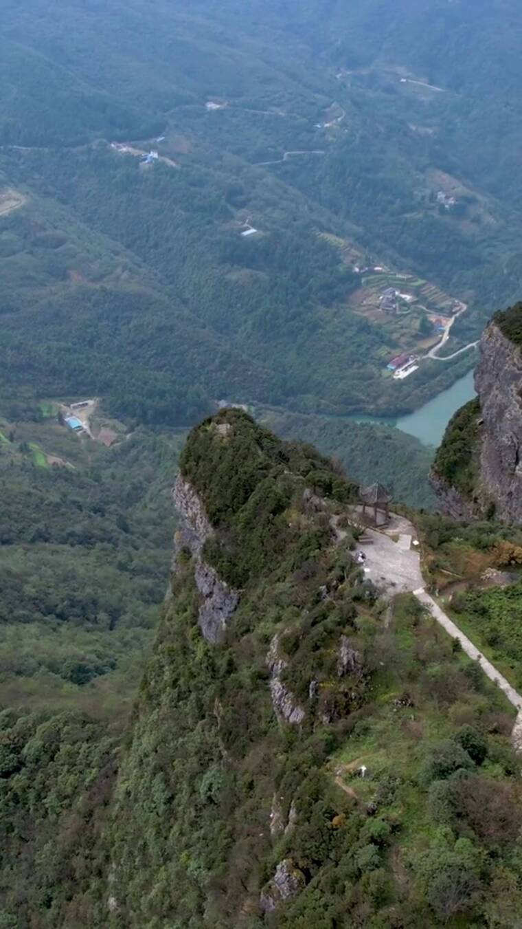 人间仙境，敬畏自然，最美的风景在路上