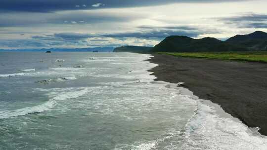 堪察加半岛的黑色沙滩