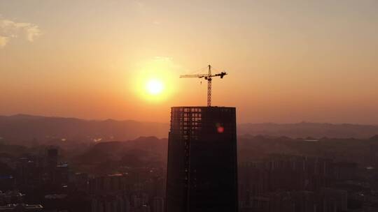 唯美夕阳晚霞日落彩霞吊塔航拍