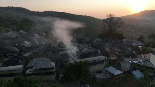 鸟瞰普洱景迈山翁基古寨民居清晨