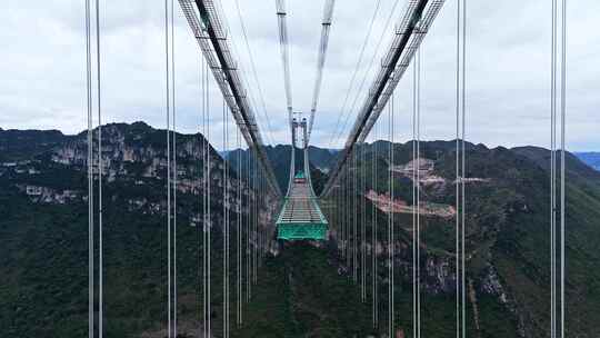 花江峡谷大桥建设航拍